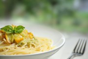 夢(mèng)中的面食之旅，夢(mèng)游面食之海，一場(chǎng)味覺的探險(xiǎn)之旅
