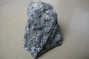 鋅庫(kù)存低的原因是什么？低庫(kù)存對(duì)期貨市場(chǎng)有何影響？