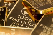 金價大漲！投資者繼續(xù)買入黃金以求避險