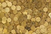 白銀和黃金的價值差距是如何形成的？這種差距如何影響投資組合的配置？