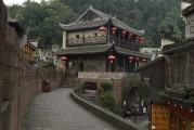從拼多多平臺到鳳凰古城的網(wǎng)絡流量提升之路——以湖南省吉首市為例，拼多多助力湖南吉首鳳凰古城熱度提升