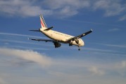 關注！C919飛機今晚交付！中航系應聲大漲，國防軍工ETF（512810）逆市漲1.18%終結(jié)8連陰！