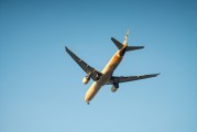 夢中的飛翔之翼——飛機在天空的壯麗舞姿，飛機在天空的壯麗舞姿，夢中的飛翔之翼