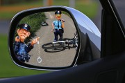 問(wèn)界回應(yīng)展車(chē)碰撞事故，AEB功能再引關(guān)注
