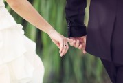 夢(mèng)到自己結(jié)婚，究竟預(yù)示著什么？，夢(mèng)到自己結(jié)婚，預(yù)示與象征意義解析