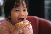 夢中喜悅，媳婦生了個女兒，夢中喜悅，喜迎女兒降臨