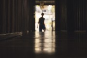夢(mèng)魘之影，被壞人抓住的驚魂夜