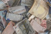 機構(gòu)：英國國內(nèi)銀行相對不受全球貿(mào)易沖擊影響