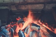 如何讓冰雪經(jīng)濟這團“火”燒得更旺燒得更長久？