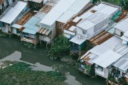 中共中央：加快建立租購并舉的住房制度，加快構建房地產發(fā)展新模式