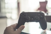  PS4 5月免費游戲，一場全新的電子游戲盛宴，主機硬件與游戲，PS4 五月狂歡節(jié)，20款全新、免費的電子游戲推薦
