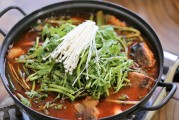 免費(fèi)烤雞游戲的魅力與體驗(yàn)，模擬烹飪，讓玩家體驗(yàn)到從農(nóng)場到餐桌的全過程