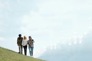 伊甸園的自由游戲，一場關(guān)于成長與激情的游戲，伊甸園，在成長與激情中尋找自我