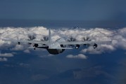 免費(fèi)飛行，探索無(wú)限天空的神秘之旅，無(wú)人飛機(jī)的極限之旅，自由探索宇宙的未知邊界