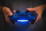 PS4有沒有免費(fèi)游戲？，PS4是否真的沒有免費(fèi)游戲?
