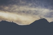 免費(fèi)戰(zhàn)區(qū)游戲——一場引人入勝的冒險，穿越時空的挑戰(zhàn)，揭開自由戰(zhàn)區(qū)神秘面紗