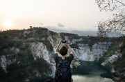 游戲界的黑洞，探索旅行游戲的免費世界，探索與挑戰(zhàn)，自由的世界在免費游戲中等待你