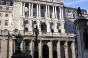 手機銀行交易密碼修改頻率有要求嗎？