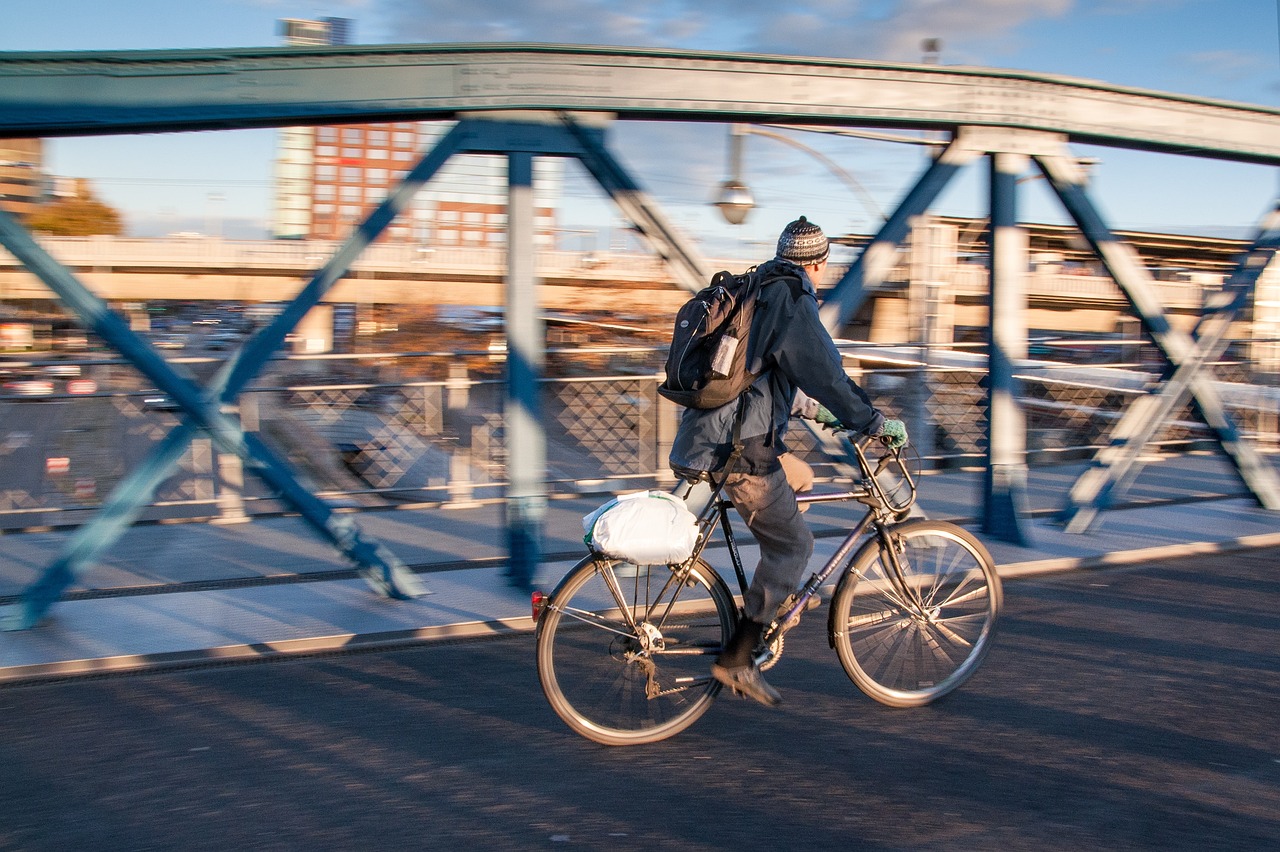 夢到騎摩托車，究竟是何預兆？
