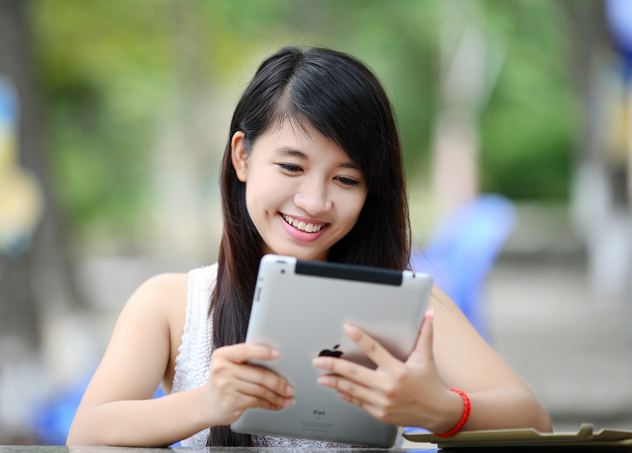 iPad多人游戲的無(wú)限可能，免費(fèi)與付費(fèi)的交融