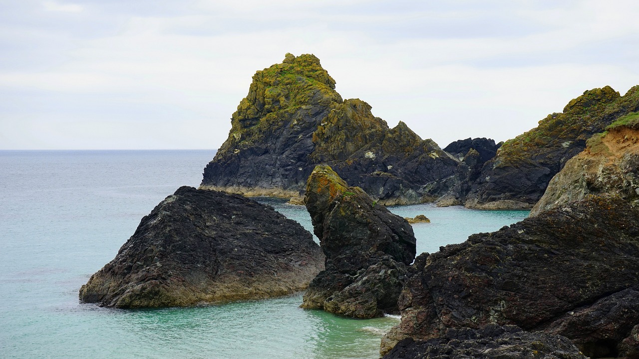 海浪輕撫，夢(mèng)中尋樂(lè)——我的海邊游夢(mèng)