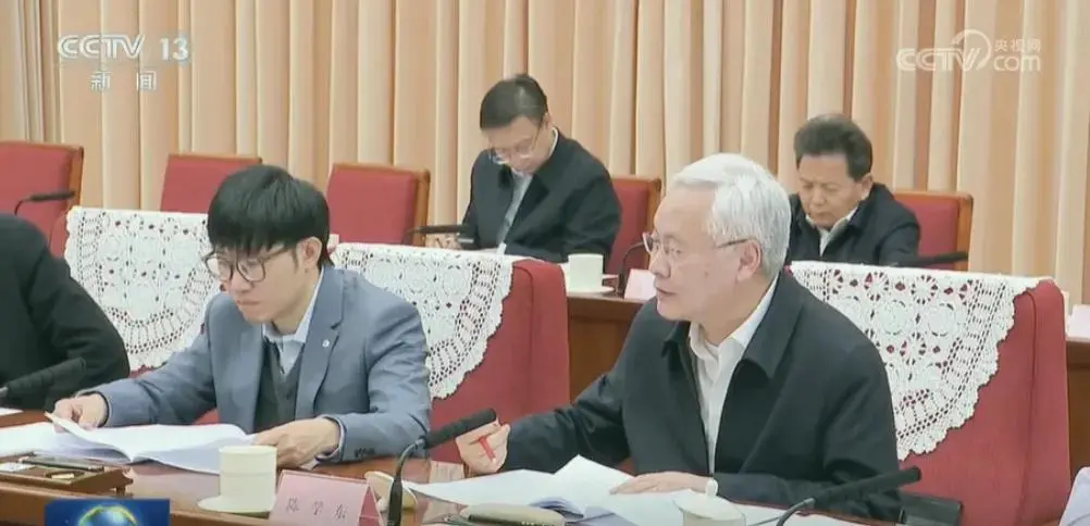 人形機器人、半導(dǎo)體今天為何大漲？答案就在昨晚的《新聞聯(lián)播》里
